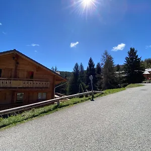 Eden Sur Les Pistes Avec Vue Panoramique Sur La Vallée La Joue du Loup